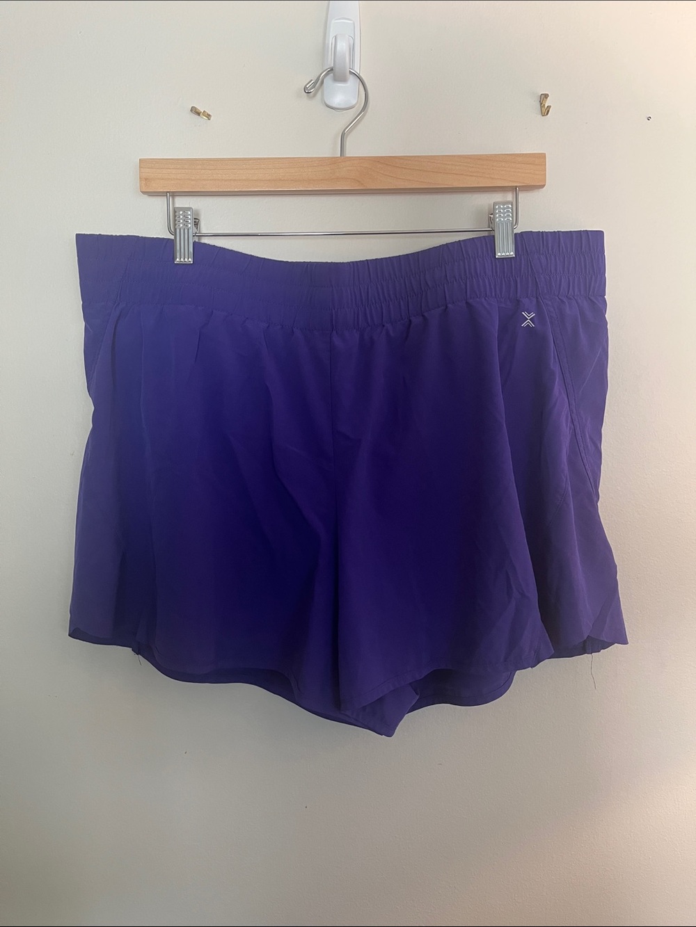 Xersion Purple Athletic Shorts with Elastic Waistband
